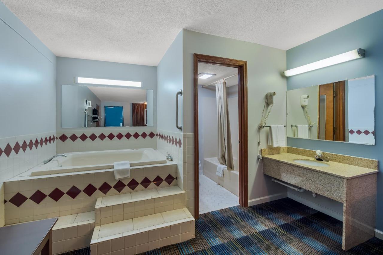 Rodeway Inn Augusta West - Fort Eisenhower Екстер'єр фото
